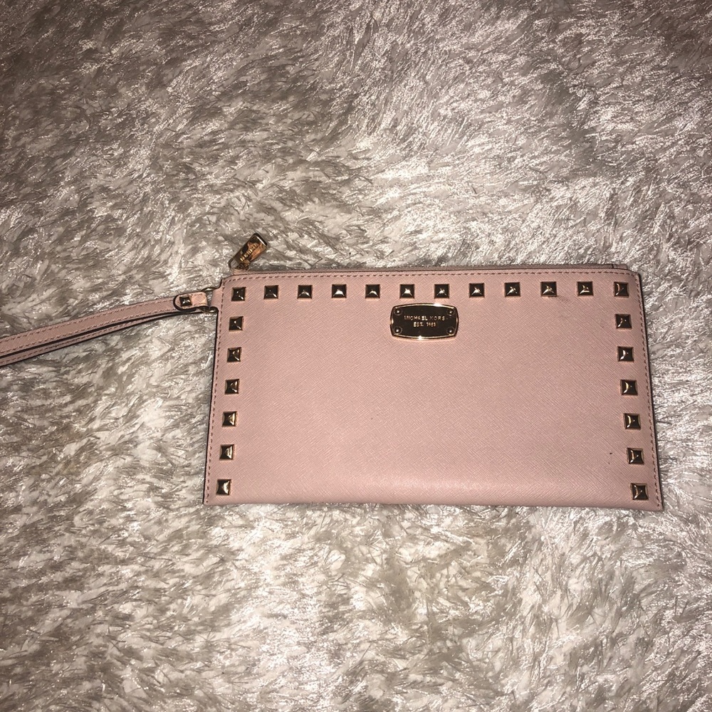 michael kors clutch